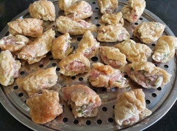 step5: 放在烤盤上，用光波爐，200度火烤 13 分鐘