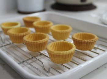 step7: 撻皮取出放涼。