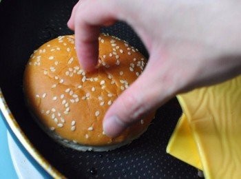 step6: 烘2分鐘面包