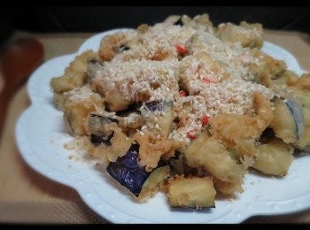 step9: 如果食時脆漿已經淋身,可以整碟放入光波爐或焗爐,用220度焗約3分鍾即可以變回脆身