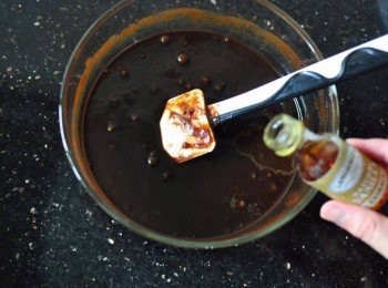 step4: 適量雲尼拿油