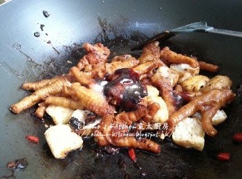 step9: 再加入蠔油 , 油 , 糖拌勻