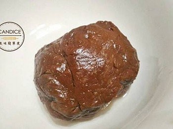 step5: 直到可成糰不沾黏狀態 。