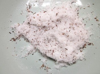 step2: 將糖和南非國寶茶茶葉末混合均勻