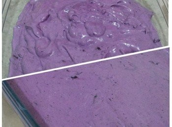 step4: 把步驟(3)倒入有蓋容器內，放進冰箱冷藏庫冷藏4-6小時。