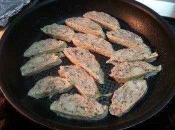 step11: 用平底鑊加油煎香