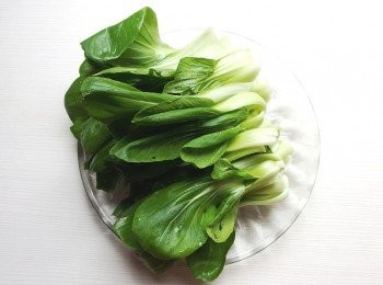step2: 青菜可依個人喜愛。如:青江菜,小松菜,菠菜...皆可。
