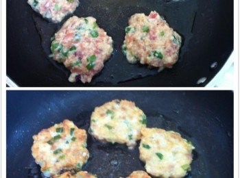 step3: 前後翻轉煎至金黃色，熟透即可上座