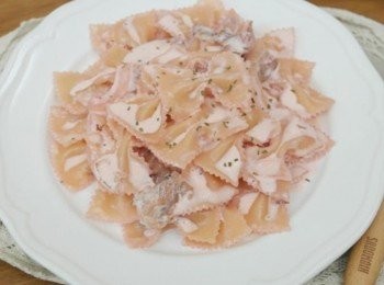 step10: 完全天然健康的光泉鮮乳加上甜菜根的上色~~奶香飄逸!!吃的很安心呢~不用擔心加了不健康的材料呢^^"