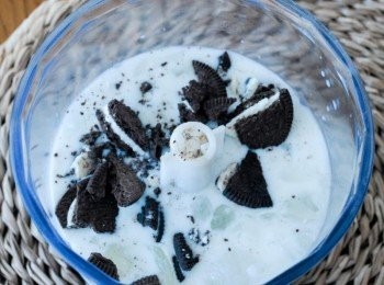 step1: 將所有材料放入攪拌機內