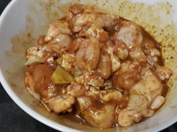 step3: 放入雞槌醃 1 小時