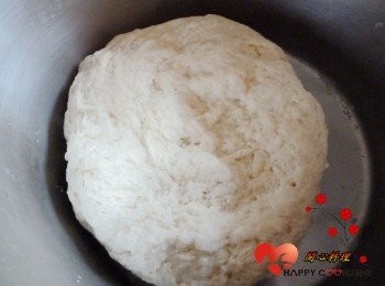 step1: <span class="group_1">麵糰</span>材料全部拌勻揉成糰