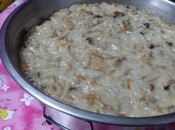 step6: 倒入蒸盤中蒸45-50分鐘即可。
Pour in mold.  Steam for 45-50mins.