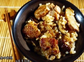 step8: 拌好<span class="group_3">調味2</span>後先試吃，不夠鹹就多加一匙蔭油膏 其實很簡單，一次就上手，只要煎好肉→放油→煎薑→倒入鍋中煮熟步驟並不難