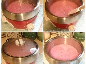 step2: 加入道明寺粉，煮大約5分鐘，直至收乾水份。偶爾攪拌一下，以防黏底。水份收乾後，熄火，蓋上煲蓋，焗30分鐘。