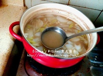 step11: 最後加少許鹽及胡椒粉調味拌勻再轉大火煮滾即可