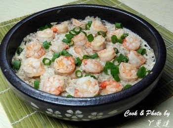 step4: 最後撒上蔥花，就可以盡情的享用囉!!