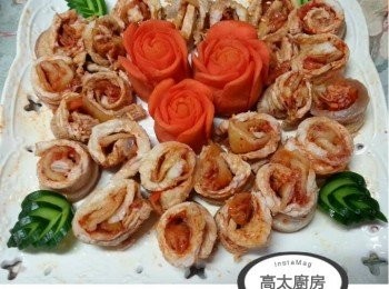 step5: 在中間切開兩件,用牙籤固定位置,排上碟上即可