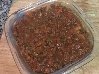 step14: 再鋪上肉醬。