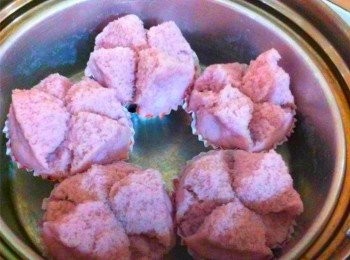 step6: 把鍋蓋蓋緊，大火蒸20分鐘即可。