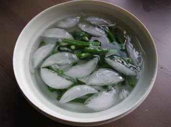 step3: 撈起, 用冰水浸至完全冷卻