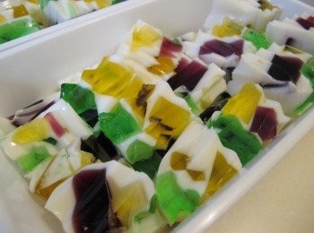 step3: 取出後脫模,切成方塊即可享用.