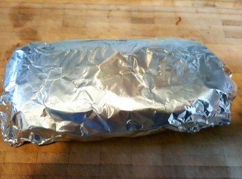 step7: 輕焗數分鐘後，將玉子去頭去尾切件即成