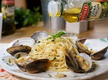 step6: 最後上碟時再倒入少許特純橄欖油。