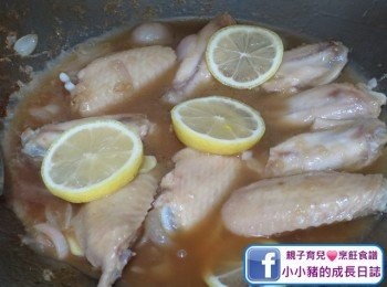 step6: 最後以中小火加蓋煮8分鐘(要間中打開望一望，因為怕會乾水，咁就會好易燶啦)，大約至收剩1/4汁料，就可以快手兜炒~