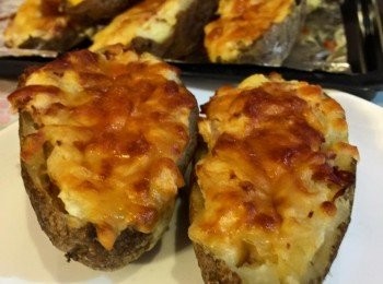 step8: 用預熱了200度焗15分鐘，之後轉到最上格，轉到230度焗5分鐘上色即可