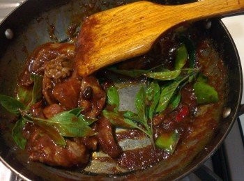 step6: 再加入九層塔拌勻即可