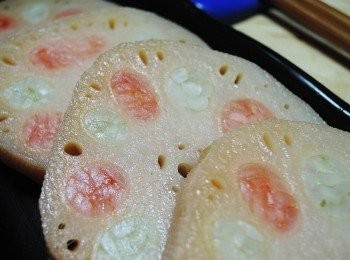 step6: 沒想到硬脆的蓮藕變得鬆綿好吃，後悔只煮一節!!!!