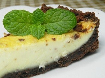 step8: 中間的乳酪像布丁一樣入口即化...........再搭上香濃且脆的塔皮，好好吃喔~~