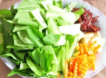 step4: 備其<span class="group_1">食材</span>