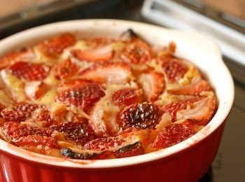 step8: 取出放涼至微暖，或可雪凍再享用。它是必定會塌陷的，不用擔心。