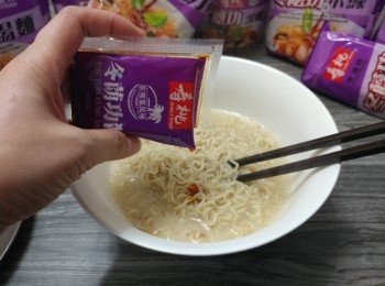 step7: 及冬陰功醬調勻