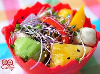 step5: 給小孩子的話，用可愛的造型盤裝一下，也很誘人喔~