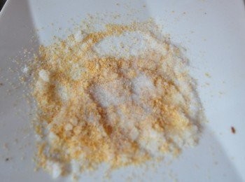 step3: 細砂糖和香蒜粒和在一起 (比列自訂)