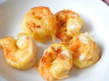 step5: 先撈起瀝油