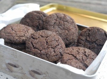 step8: 待涼後，放入密封盒內，可存放一星期