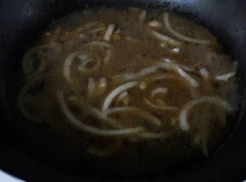 step7: 加入雞高湯和清水1罐煮滾