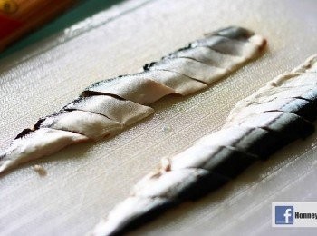 step3: 秋刀魚去骨去內臟後洗淨, 抺乾水份, 切塊