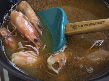 step7: 滾起後，再走蝦頭部份