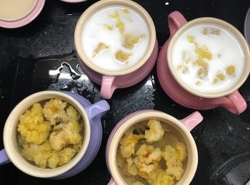 step2: 加入鮮奶及暖既熟水, 
放入100C蒸爐/ 隔水蒸燉2小時即可