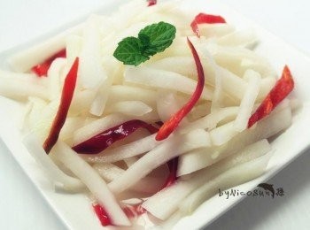 step3: 濾乾水分.材料和香油拌勻即完成