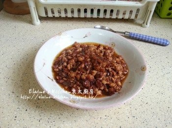 step4: 煮至汁料收乾即成肉燥 , 盛起備用