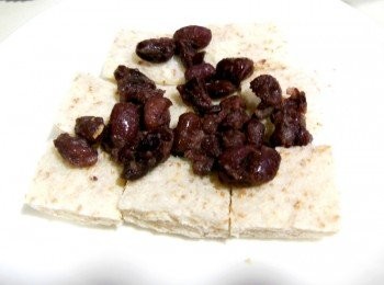 step2: 放上蜜紅豆