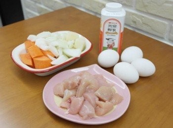 step1: 第一歩將材料備齊!!光泉鮮乳~馬鈴薯.羅蔔.洋蔥及<a href="https://bit.ly/3EZL8dD" target="_blank" data-keyword="雞胸" class="guide-link"><strong>雞胸</strong></a> <span style="display:inline-block;vertical-align:middle;margin-top:-3px;color:initial;border-radius:3px;padding:2px 3px;font-size:12px;line-height:14px;background:#87d300;color:#fff;">即買</span> 肉都切塊^^