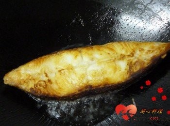 step4: 翻面煎至金黃