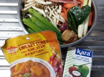 step1: 豚肉解凍後用<span class="group_3">醃料</span>醃20分鐘。